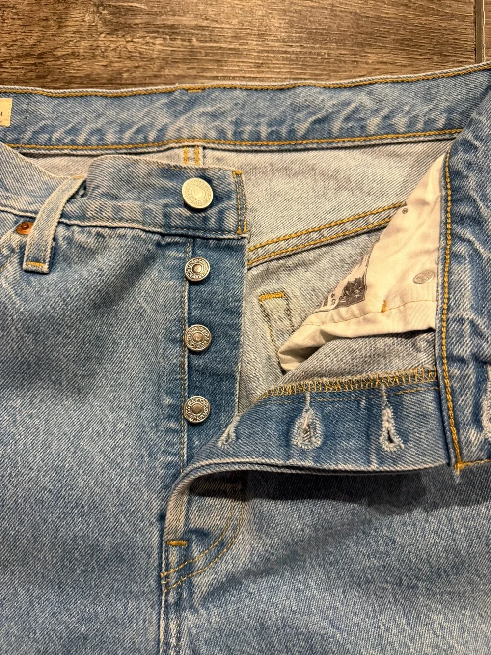 Levis 501 90s Fit Men Straight Leg Button Fly Medium Wash Denium Blue Jean 29×30